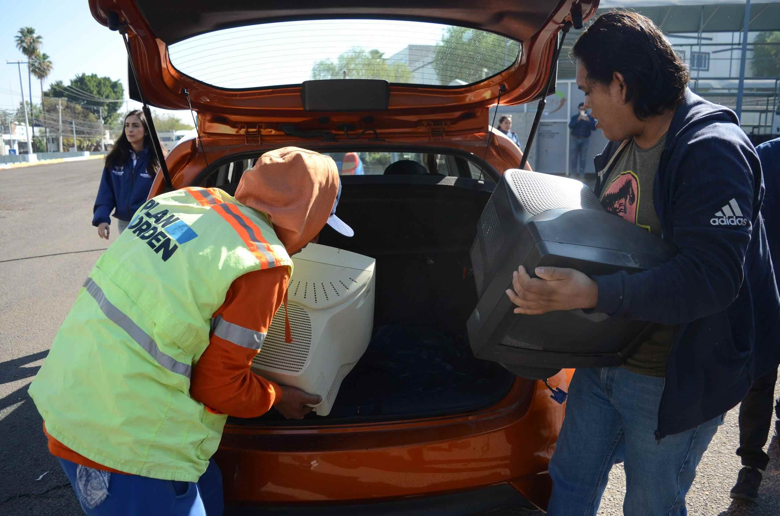 Lee más sobre el artículo Captan 12 toneladas de basura electrónica durante la Jornada de Recolección de residuos y aparatos eléctricos y electrónicos