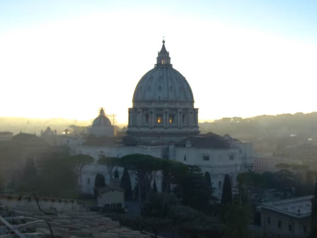 Enviará Sheinbaum a Rosa Icela al funeral del Papa Francisco