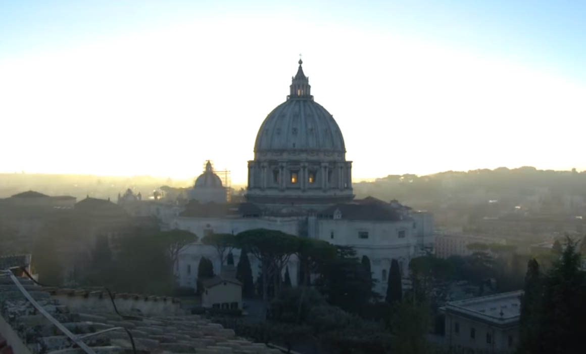 Lee más sobre el artículo Enviará Sheinbaum a Rosa Icela al funeral del Papa Francisco