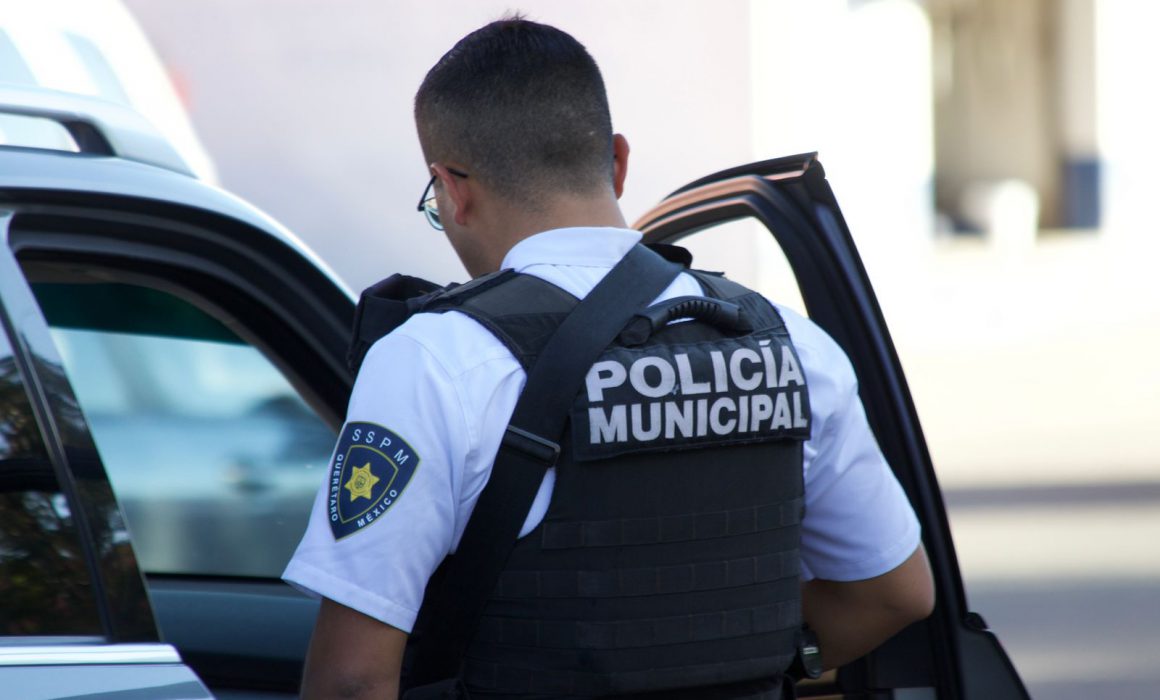 Lee más sobre el artículo Familiares de policías caídos en Querétaro recibirán 1 mdp