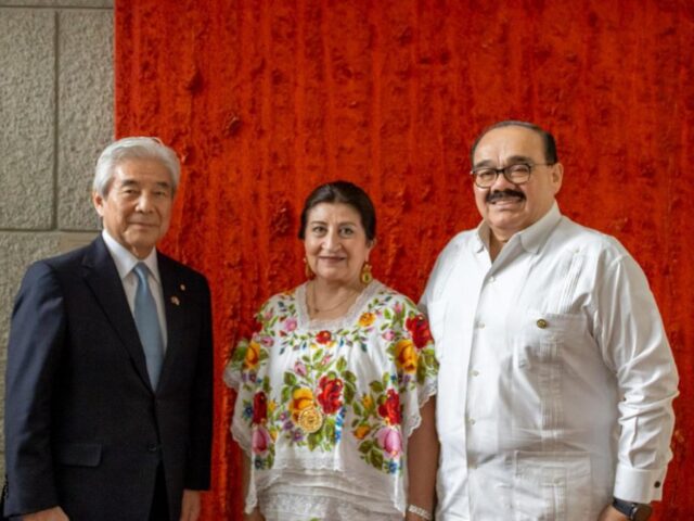 Recibe senador Jorge Carlos Ramírez Marín condecoración imperial de Japón