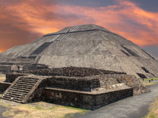 Quieren abrir el ascenso a la Pirámide del Sol previo al Mundial 2026