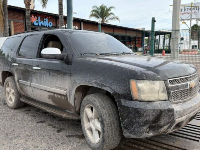 Aseguran camioneta con droga tras persecución en Querétaro