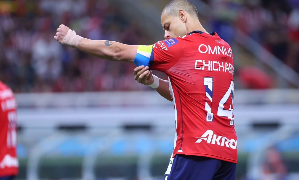 Lee más sobre el artículo Chivas deja fuera a Chicharito de la Leagues Cup