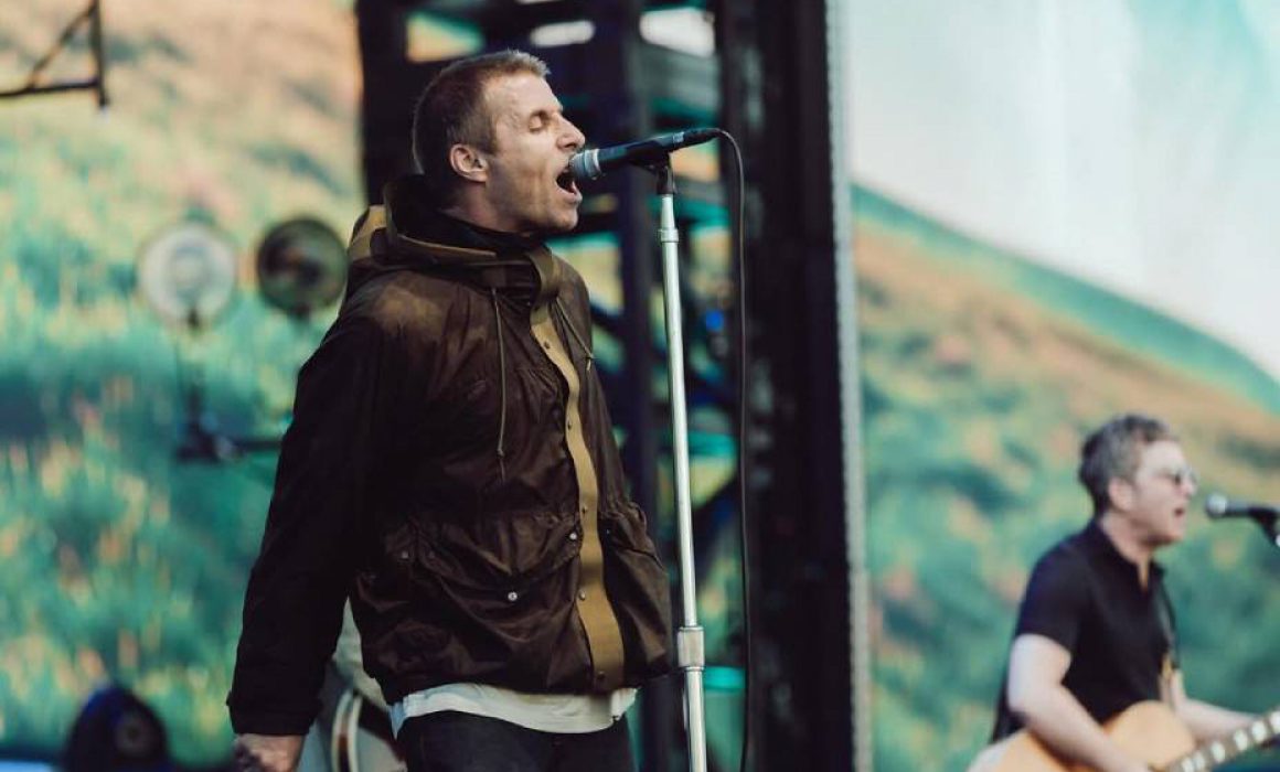 Lee más sobre el artículo Se burla Oasis de la kiss cam tras escándalo viral en show de Coldplay