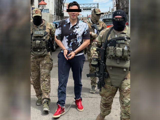 Así entregó EU a Julio César Chávez Jr.