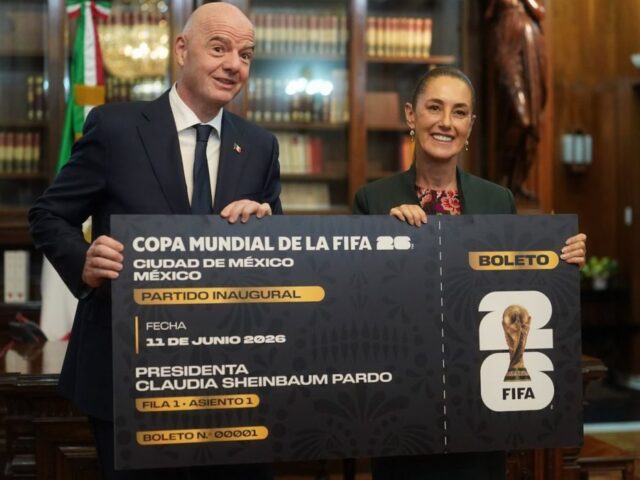 Recibe Claudia Sheinbaum a Gianni Infantino, presidente de la FIFA