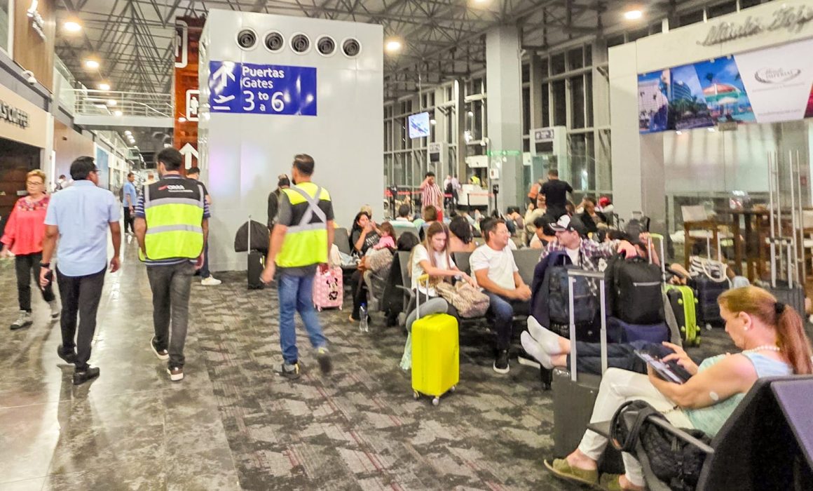 Lee más sobre el artículo Desvían intensas lluvias vuelos del aeropuerto de CDMX al de Acapulco