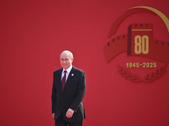 Responde Putin acusaciones de Trump sobre conspiración con China.