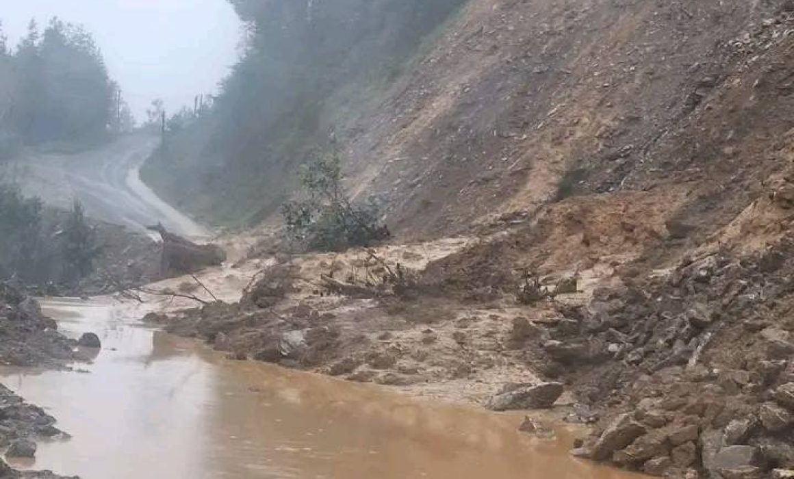 Dejan lluvias 5 fallecidos y 8 desaparecidos en Sierra Norte de Puebla