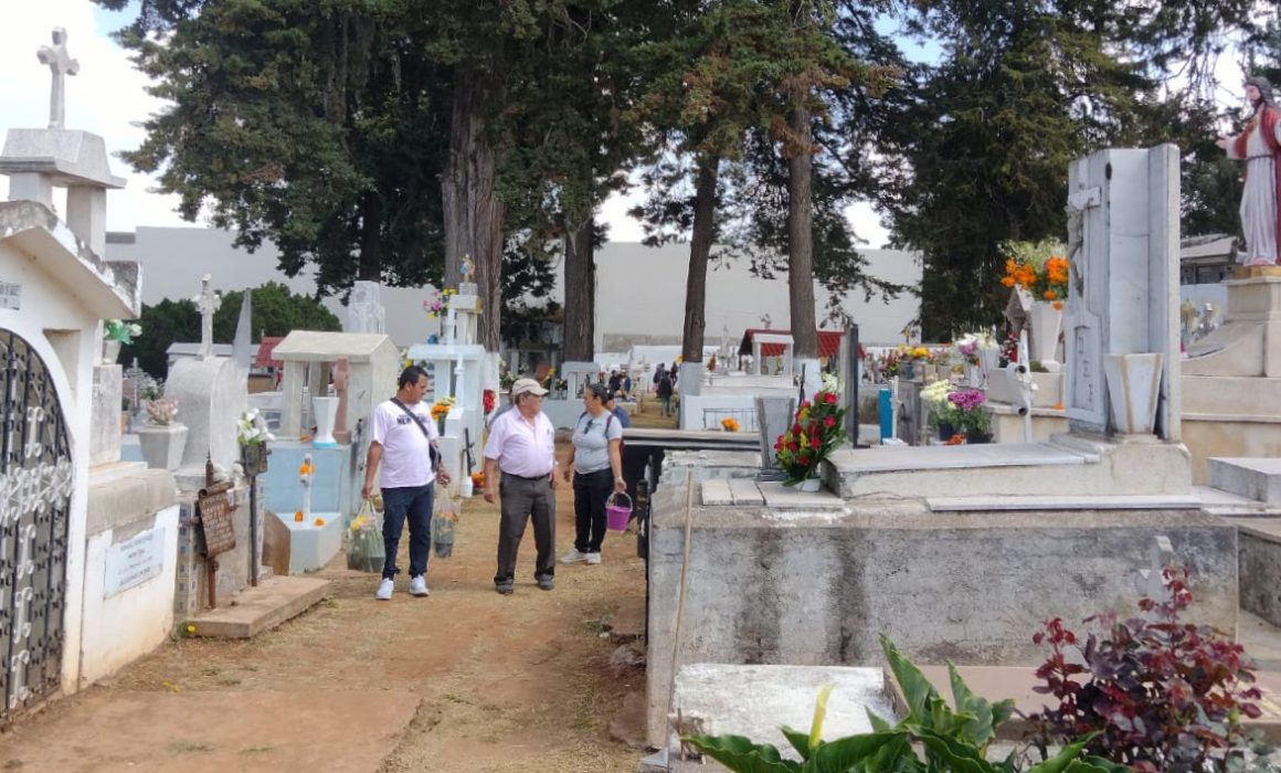 Lee más sobre el artículo Panteones municipales registran una ocupación del 90%