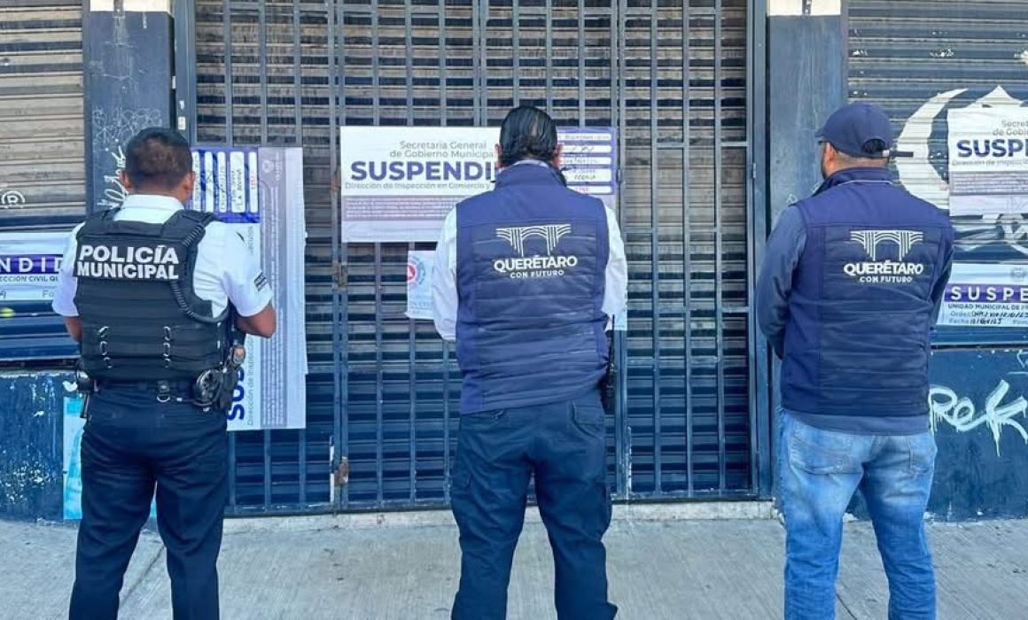 Suspenden vinatería tras agresión con arma contra un perro