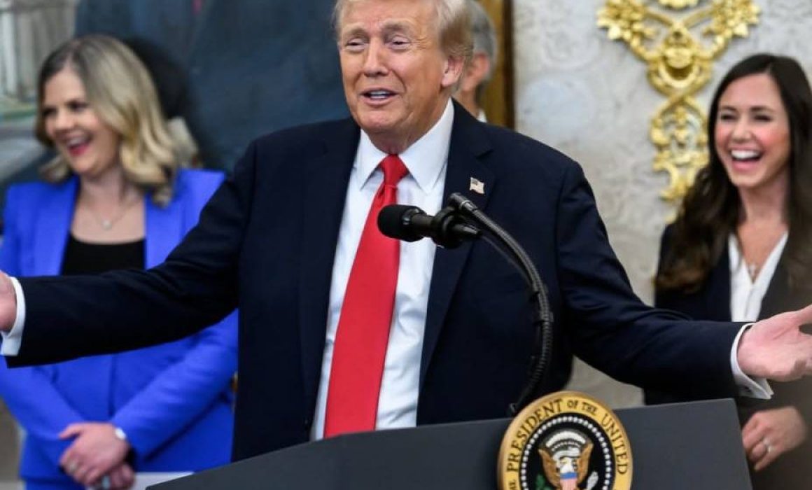 Sugiere Trump pena capital para demócratas por incitar a militares