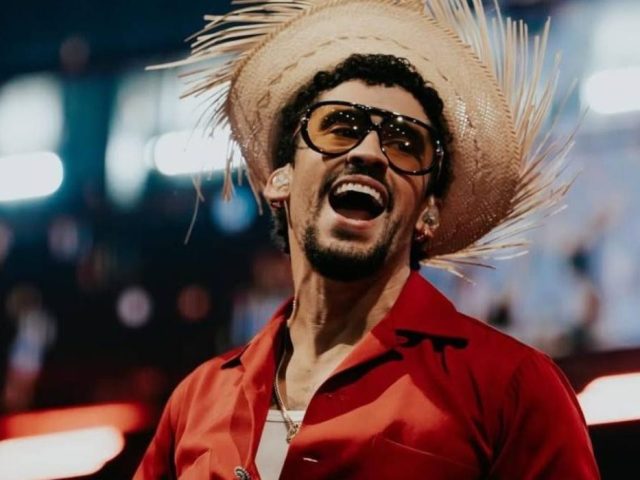 Piden congresistas republicanos multar y encerrar a Bad Bunny