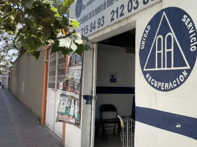 Representantes de anexos piden a diputados regular centros de rehabilitación