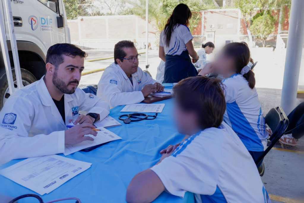 Lee más sobre el artículo Impulsa Felifer Macías jornadas de acción por tu salud