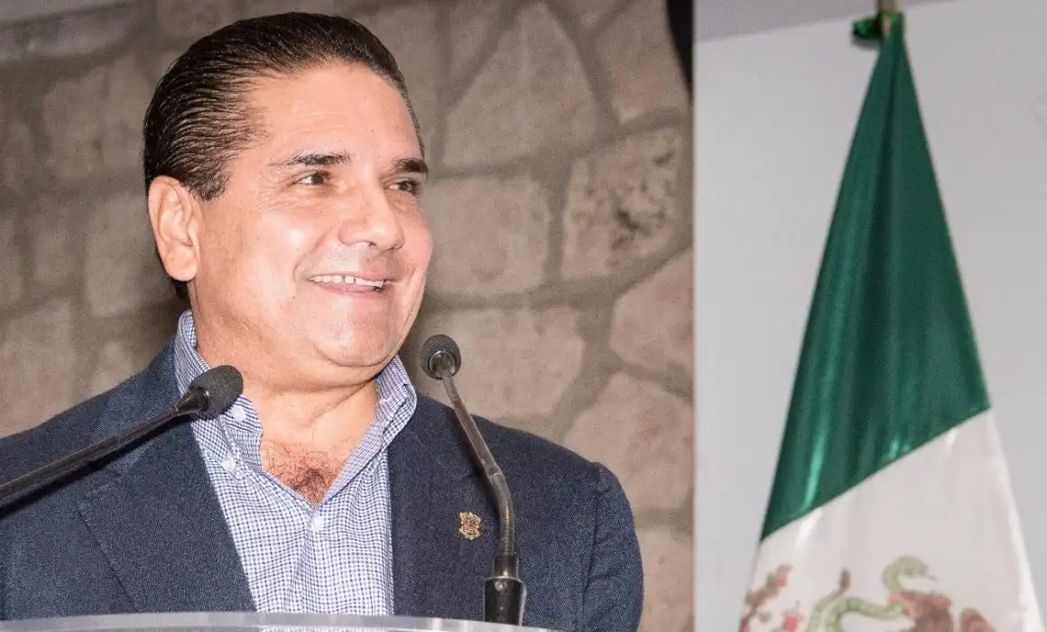 Lee más sobre el artículo Desmentido federal y estatal sobre supuesta captura de Silvano Aureoles