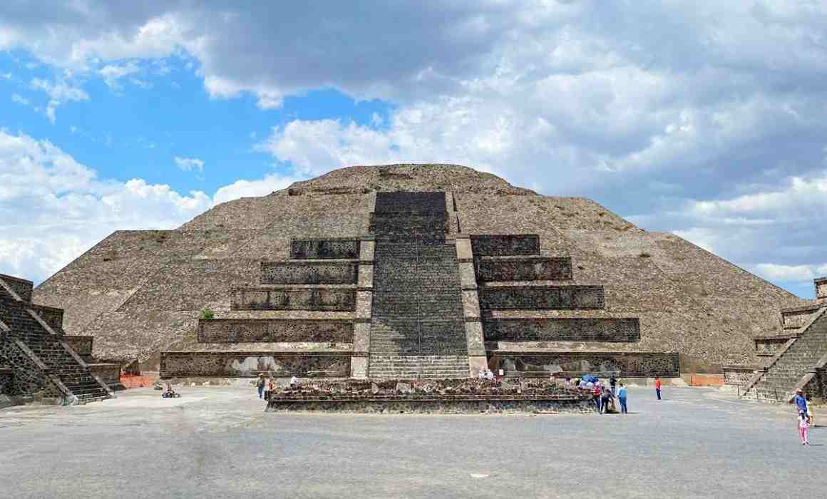 Lee más sobre el artículo Reabre mañana Teotihuacán pero sin acceso a Pirámide de la Luna