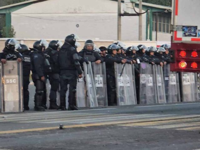 Denuncia ANTAC represión contra transportistas en Tlaxcala