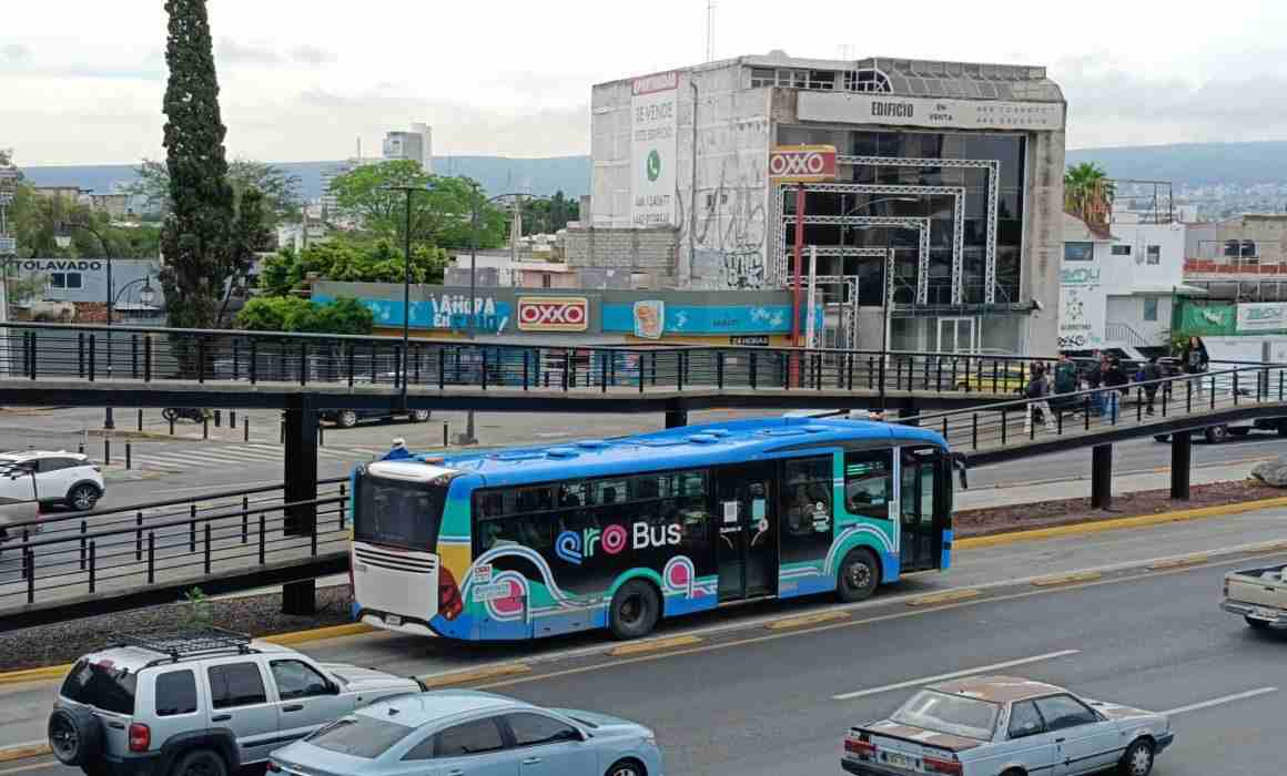 Lee más sobre el artículo Qrobús crece casi 10% en usuarios durante 2026 según INEGI