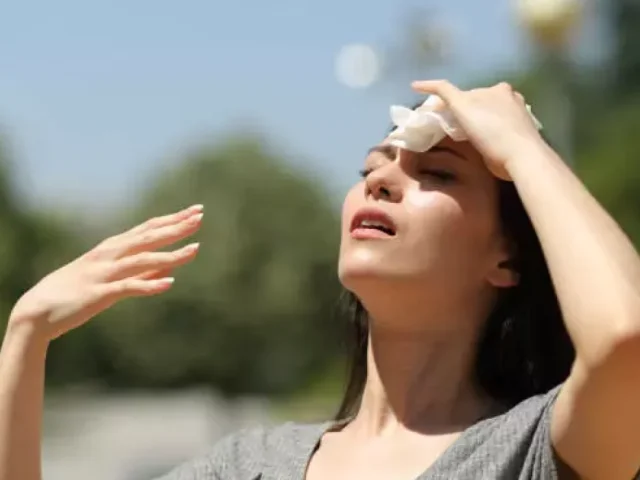 Advierte IMSS daños por exposición solar en vacaciones