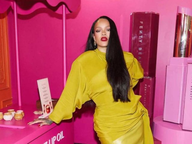 Desata Rihanna rumores de embarazo de gemelos