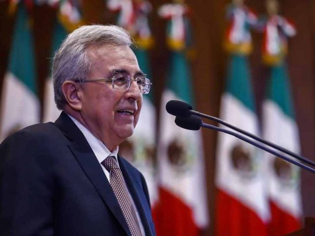EU acusa a Rubén Rocha, gobernador de Sinaloa, de vínculos con el narco