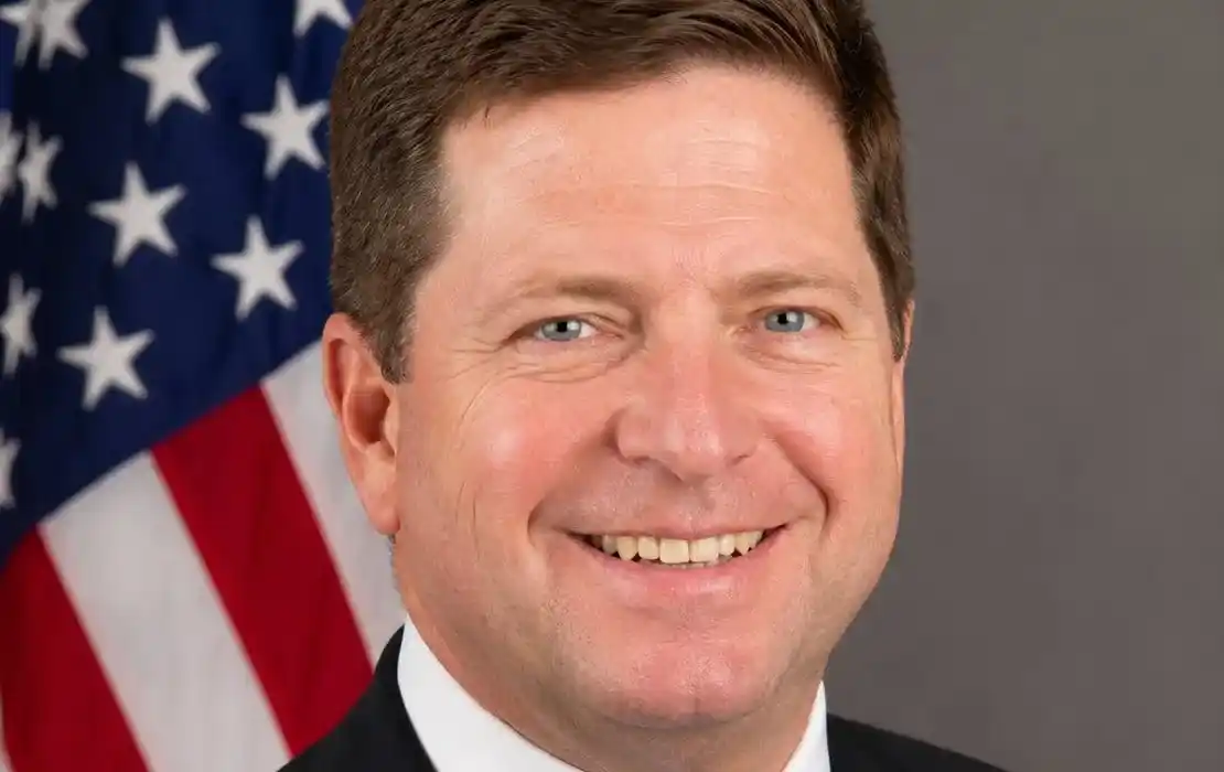 Lee más sobre el artículo Suspende Trump nominación de Jay Clayton como jefe de inteligencia