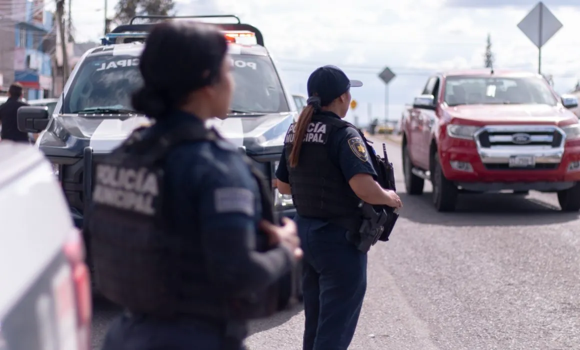 Lee más sobre el artículo Asegura SSPMQ cinco armas y detiene a 74 personas en una semana