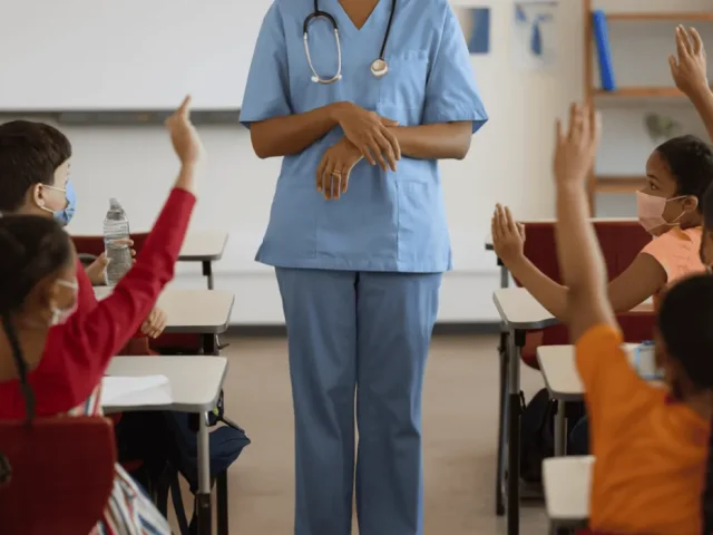 Certifican 58 escuelas promotoras de la salud en la Sierra Gorda de Querétaro