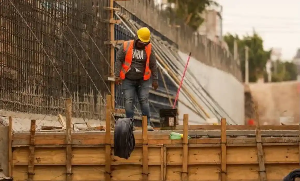 Lee más sobre el artículo Techado del dren Peñuelas se encuentra al 40%