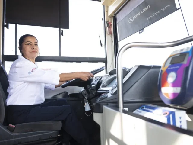 Mujeres se certifican como operadoras de transporte público