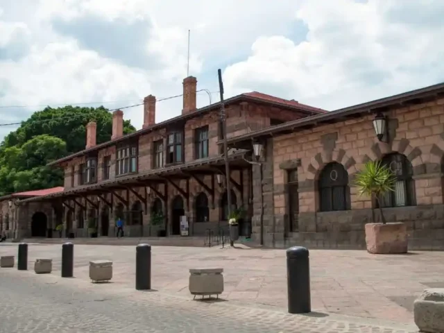 No se tocará la vieja estación y Los Alcanfores, con obras del tren