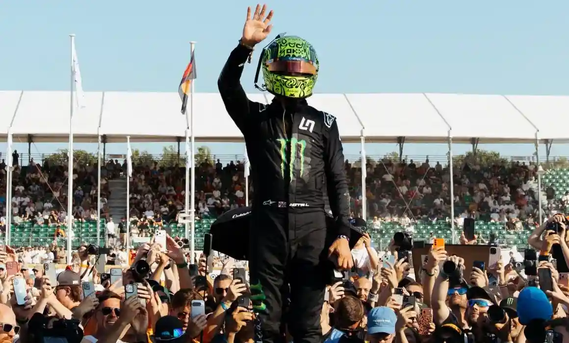 Lee más sobre el artículo Renueva McLaren a Lando Norris hasta 2030