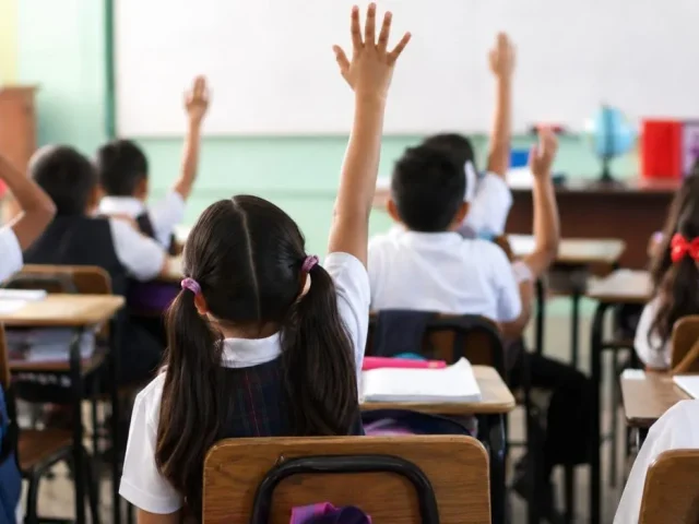 Más de 14 mil docentes acompañaron a alumnos en regreso a clases