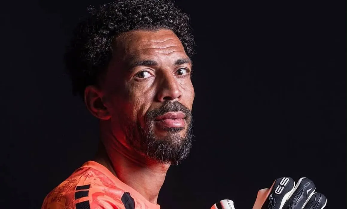 Lee más sobre el artículo Reacciona Vozinha a su nominación al Balón de Oro como mejor portero