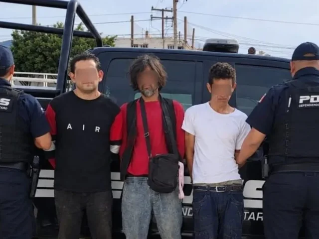 Detienen a tres narcomenudistas en Corregidora